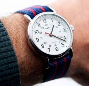 Кварцевые наручные часы из коллекции Weekender Часы Timex T2N747