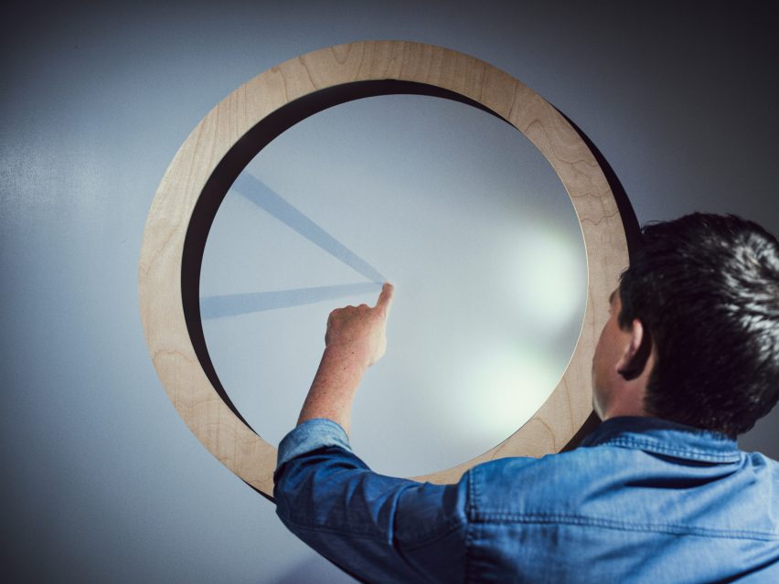 Самые уникальные интерьерные часы в истории 